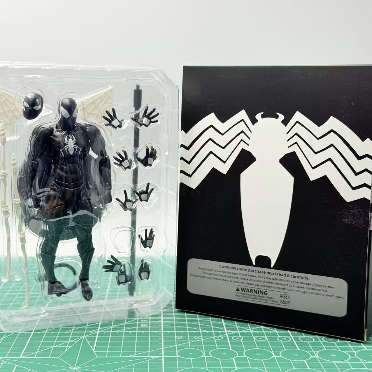 Bandai Symbiote Spider-Man Bla - Good Smile Company Figma 评论和价格